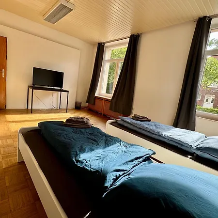Monteurwohnung Four-bedroom Mit Parkplatz Apartment Emden